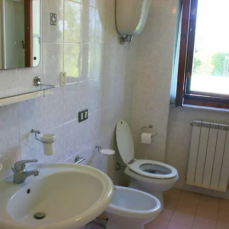 Petrignano Sleeps 10 Pool Air Con Wifi